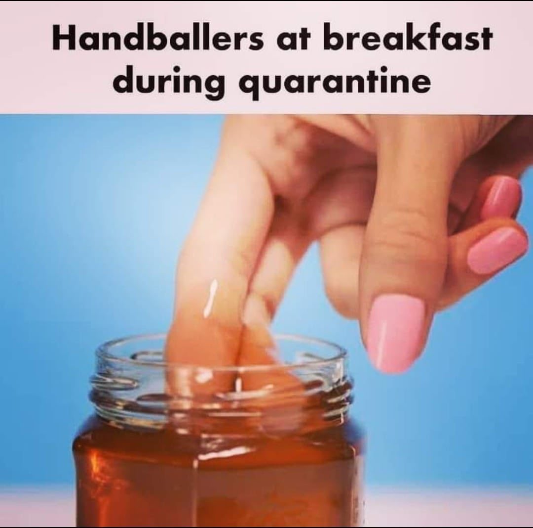 Uno de los mejores ‘memes’ del #balonmano durante el aislamiento por el #coronavirus: “Los balonmaneros en el desayuno durante la cuarentena”