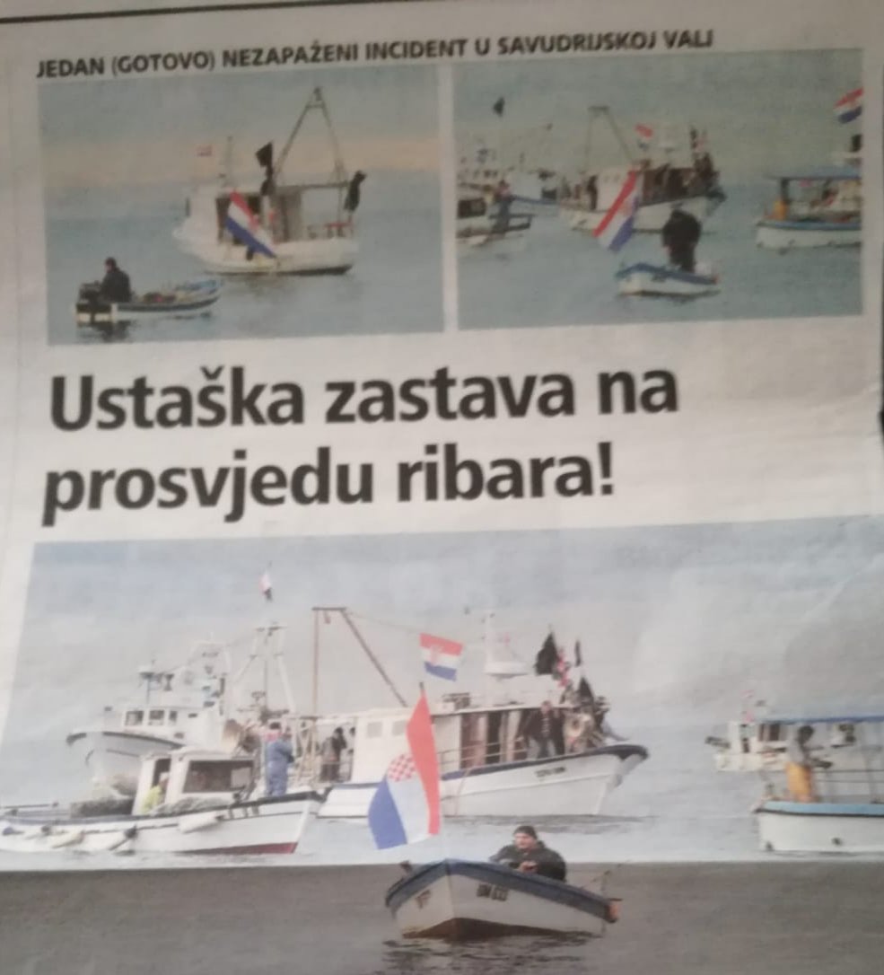 gra_igp's tweet photo. Dok su umaški ribari u Savudrijskoj vali 2009. prosvjedovali - kasnije se pokazalo s pravom - protiv Kosoričinog Arbitražnog sporazuma, Glas Istre je otkrio da se zapravo radi o ustašama?!! https://t.co/ABItxf7KXu