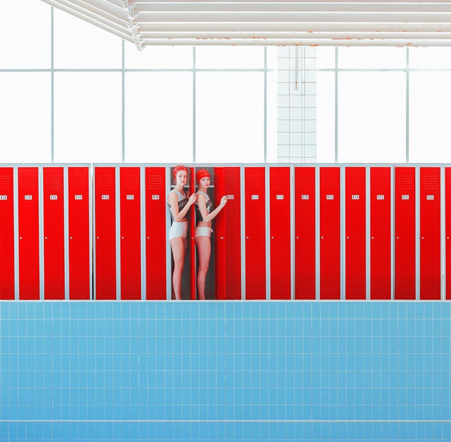 Maria Svarbova (1988)On reconnaîtrait le travail de cette photographe slovaque entre mille. Ses photos, très léchées et colorées, sont des mises en scène et non des montages. On y retrouve généralement l'univers de la piscine, du sport.