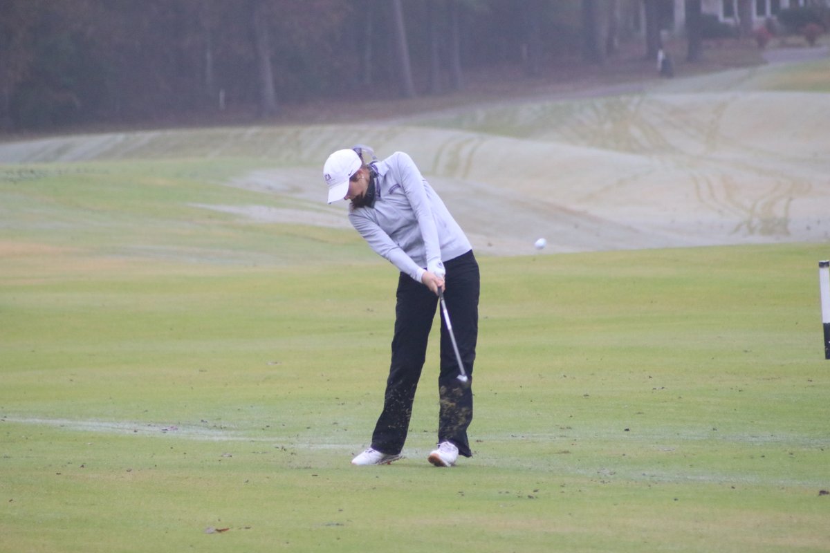 Happy birthday Gracen Blount!!! We hope your day is a hole-in-one!!!

#BearClawsUp🐻