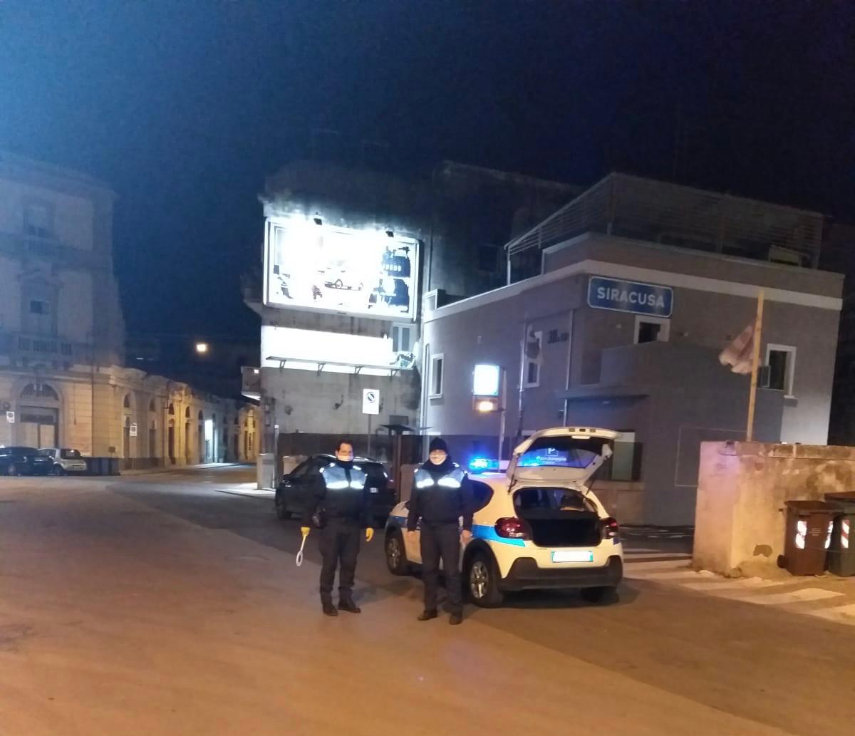 italiasindaco's tweet photo. #StopAlContagio
Anche oggi CONTROLLI in tutta la città.
•
Buonanotte https://t.co/vJoyO5BqMa
