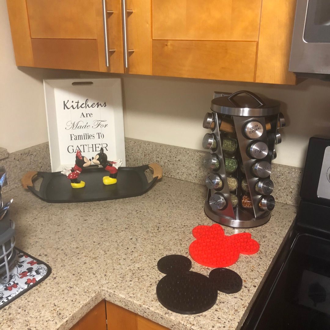 Ednie007's tweet photo. Kamenstein 20 Jar Revolving Spice Rack... Love this spice rack. It’s so convenient and a big space saver. This rack comes with five years of refills. That is so great. #TheBigClean #kamenstein https://t.co/czsi48hWM1 https://t.co/LDCnUwQaYI
