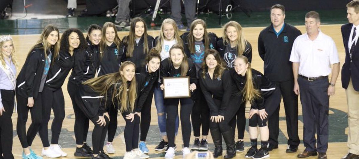 This is my yearly plea for the world’s greatest high school to finally honor the 2016-17 girls basketball ACADEMIC STATE CHAMPS❗️ by hanger the banner in the gym❗️ <a href="/SumnerSchools/">Sumner-Bonney Lake School District</a> <a href="/BonneyLake_HS/">Bonney Lake HS ASB</a> <a href="/heartofpanther/">Panther Athletics</a>