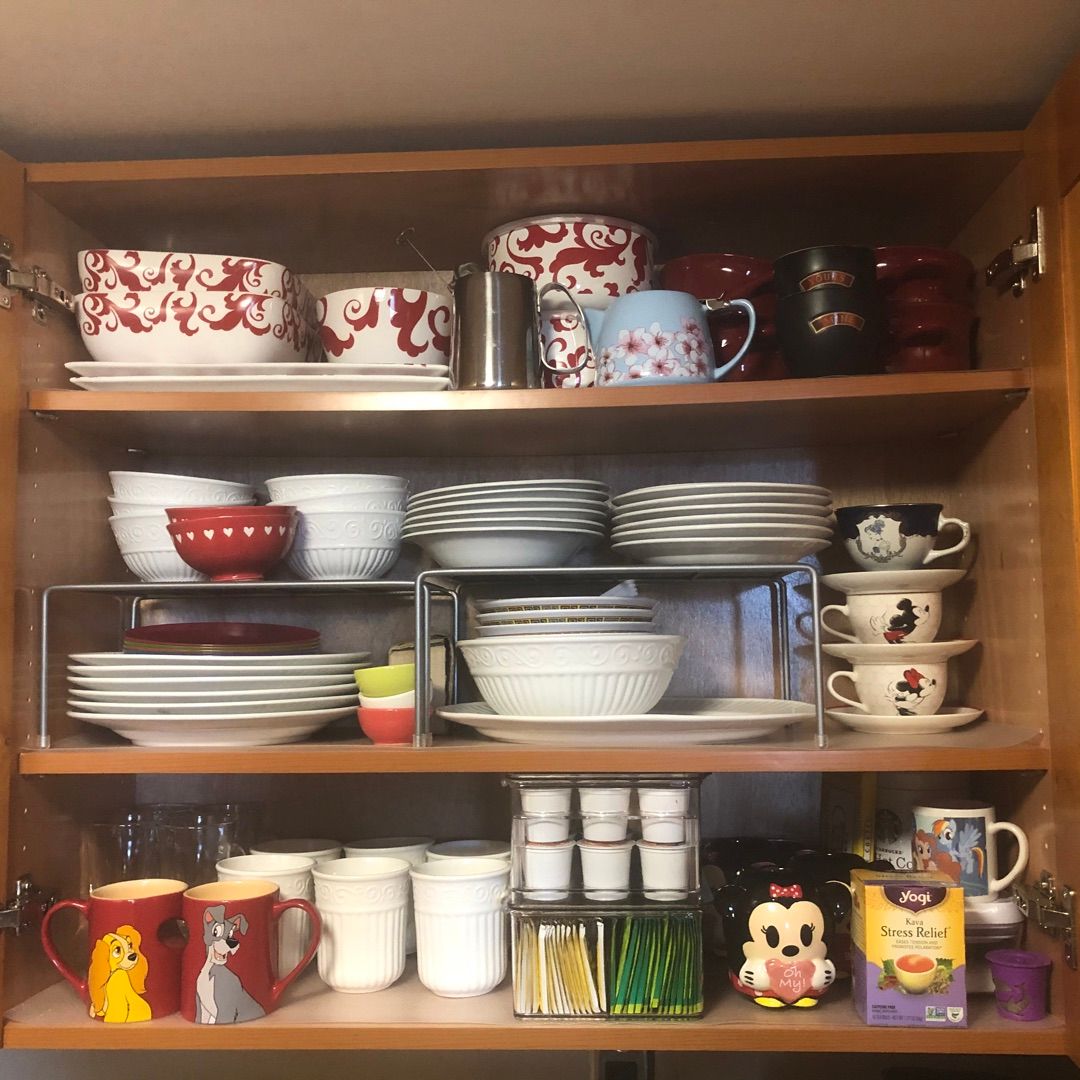 Ednie007's tweet photo. Organized my kitchen cabinets with some racks for my dishes. I even brought containers for my k-cups and tea. #TheBigClean https://t.co/7q4VeFgSLH https://t.co/Ws54vZpWeG