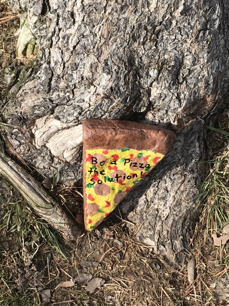 Raby_LDSB's tweet photo. Thankful for the little things.  Somebody painted rocks with inspirational messages and placed them along the paths at Lake Ontario Park.  What an awesome idea and way to spread joy! @LimestoneDSB #keeppositive https://t.co/ejjiKKdQSK