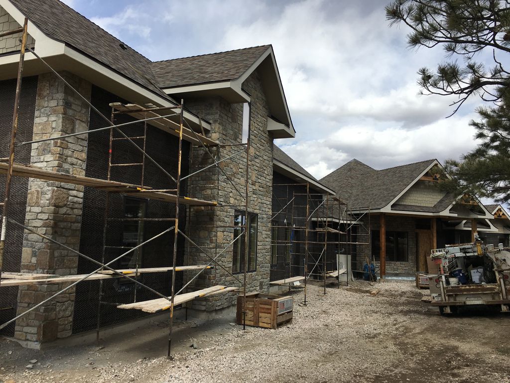 EdwardsStone_'s tweet photo. Check out on of our current residential projects in CO using our Moose's Tooth Tumbled.
#EdwardsStone #Masonry #Edwards_Stone #NaturalStone #Exterior https://t.co/L3VonaPcJn
