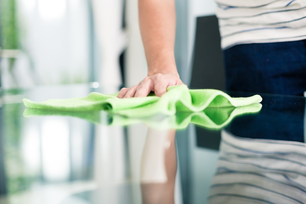 LakeviewVlg's tweet photo. The saying is true: clear space, clear mind! Let these tips guide your spring cleaning odyssey: #lovewhereyoulive 

https://t.co/03AoXMx0gY https://t.co/HDdYxZmV0V