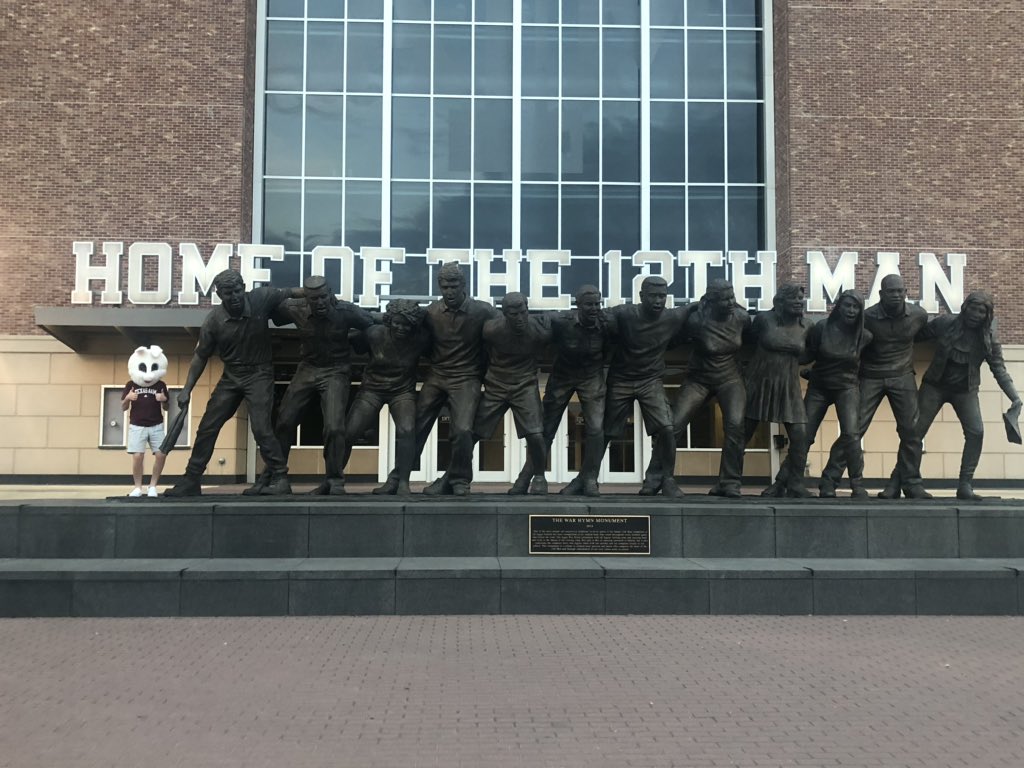 We are 5 months away from college football! Let’s kickoff the coronavirus so we can enjoy the real kickoff with <a href="/AggieFootball/">Texas A&M Football</a>! #coronarabbit