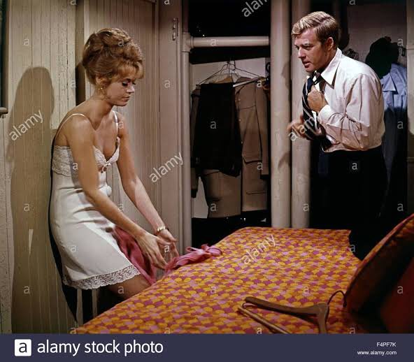 Also check out Barefoot in the Park if you need movie night suggestions - Jane and Robert Redford confront a tiny NY apartment with no heating.