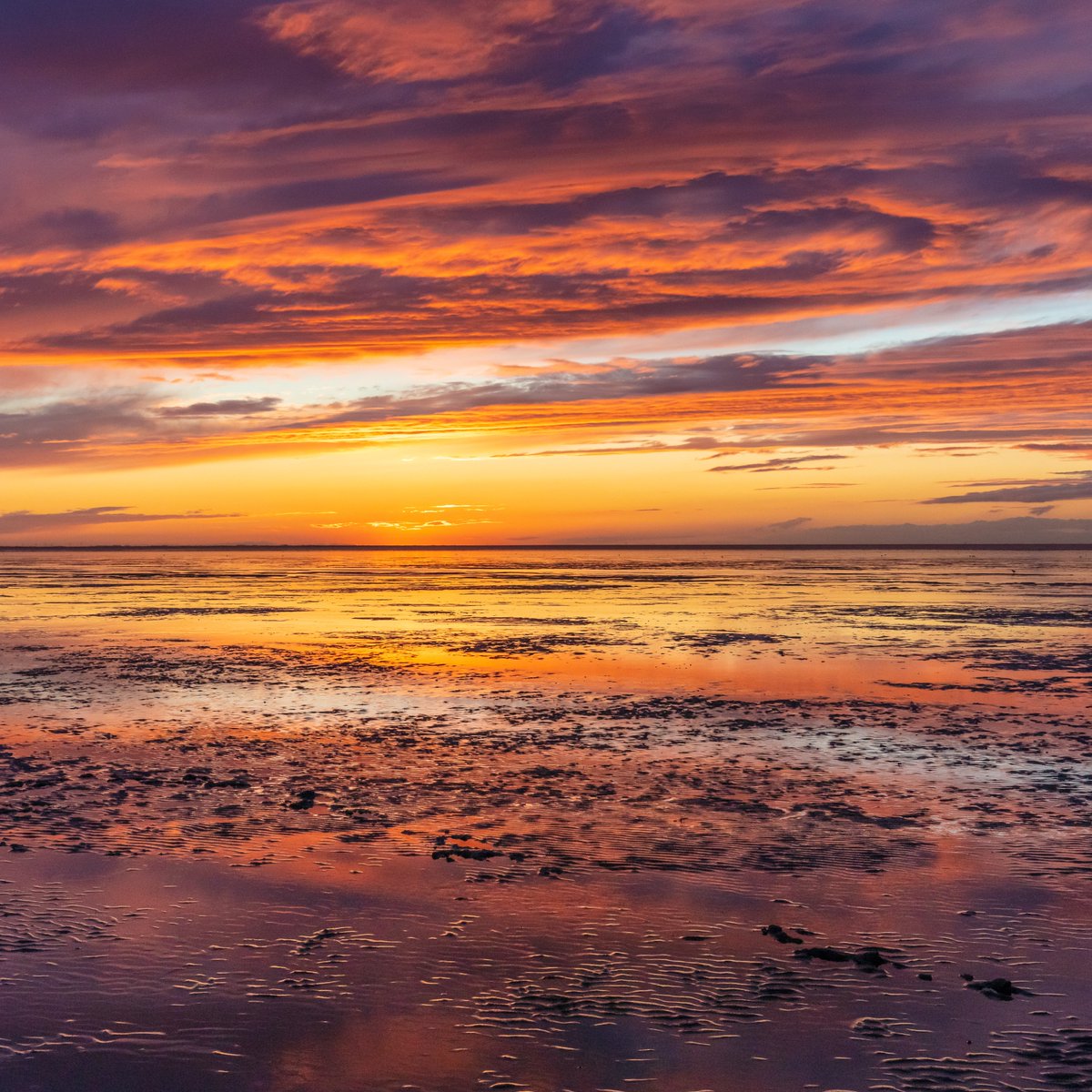 Once the sun had slid below the horizon the fire really lit up