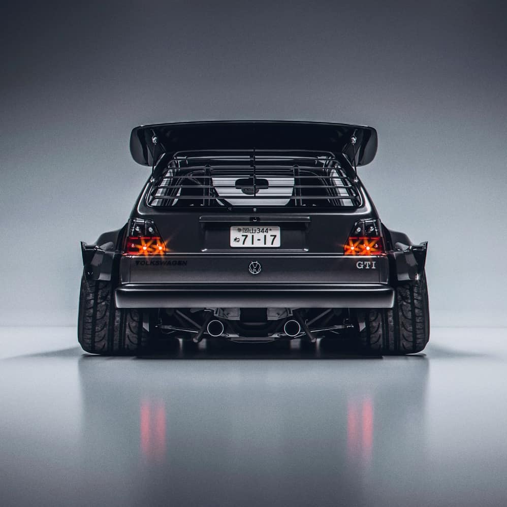 AutomovilMex's tweet photo. Este #Golf #GTI era originalmente una creación digital del ilustrador #KhyzylSaleem; ahora él mismo anunció que se ha asociado con los preparadores #JPPerformance y #PriorDesign para hacerlo realidad. ¿Les gusta? ¿Se lo pondrían a su Golf? #ModificadosAP #RenderAP @Volkswagen_MX https://t.co/OBVZQ5syEm