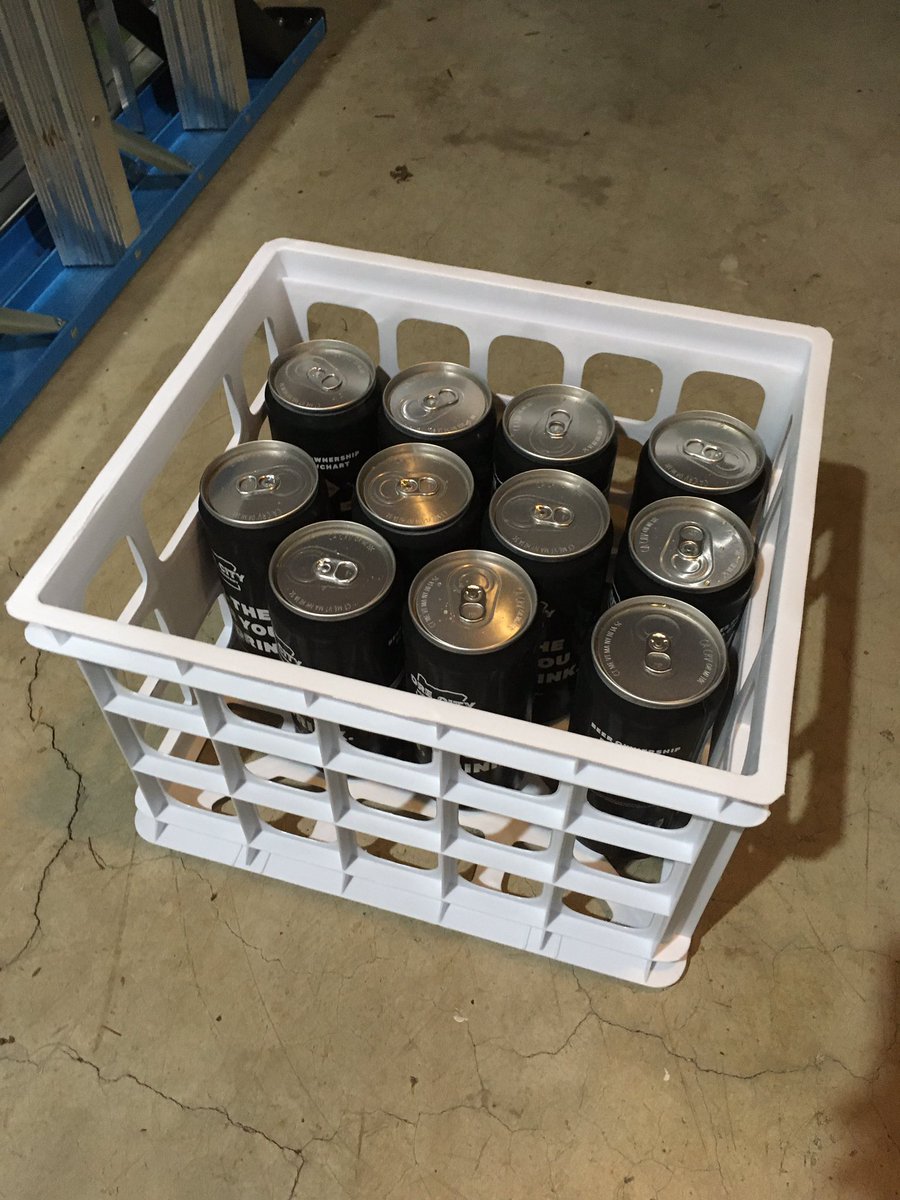 Thompjs's tweet image. Our local brewer @OCBeerCo is doing contactless to-go crowlers; thrilled to get to support them in this time and this will make home isolating a lot more bearable! ✊😷