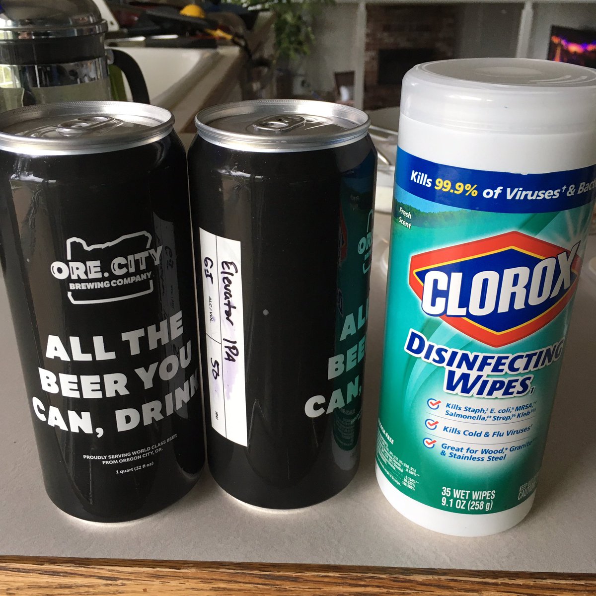 Thompjs's tweet image. Our local brewer @OCBeerCo is doing contactless to-go crowlers; thrilled to get to support them in this time and this will make home isolating a lot more bearable! ✊😷