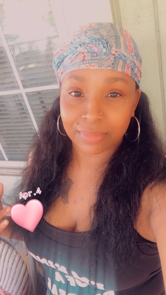 SEXYGLAMMA01's tweet photo. #DATBABY💋💋🤦🏽♀️ https://t.co/4zbADegZk7