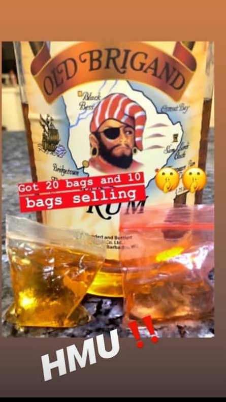 No_Fake_Shiit's tweet photo. Cash &amp; carry💰 All trusting on lockdown❌ https://t.co/OH36se9Vxn