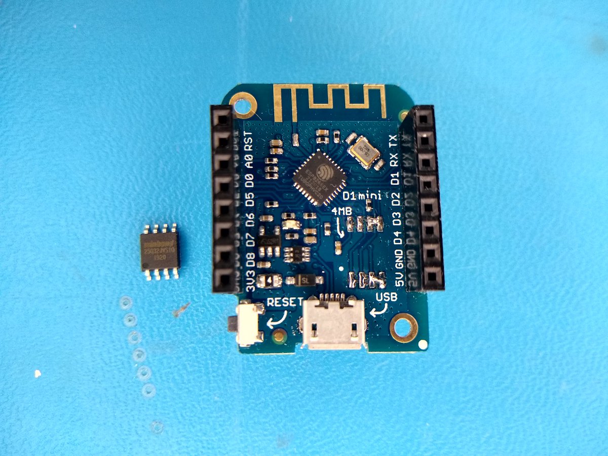 ScarceSam's tweet image. Past me borrowed the flash memory from this #d1mini. Time to fix it