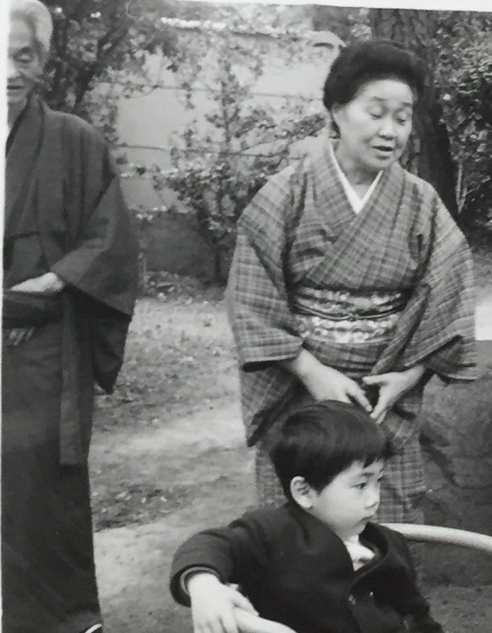 武田健 和の色を楽しむ 万年筆のインク事典 発売 در توییتر かなり珍しい写真だと思う 父が撮ったから 川端康成よりも 武田健が真ん中という 笑笑