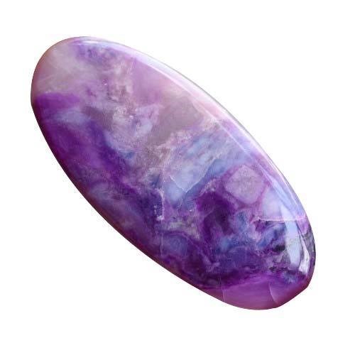 𝓢𝓾𝓰𝓲𝓵𝓲𝓽𝓮Sugilite encourages forgiveness, of oneself and others, and instills confidence and a sense of freedom. It is an especially joyful stone for those who never quite fit in, and for light workers who find it difficult to adjust to the vibration of Earth.