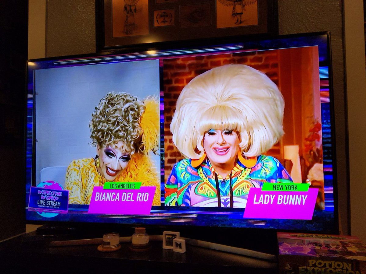 commutecity's tweet image. Not gonna lie, the delay timing from the stream is making this better. Reminds me of my own job and trying to have conference calls. #thestruggleisreal

#werktheworld #bianacadelrio #ladybunny #amazinglivestreams #dragqueens

PS is @TheBiancaDelRio broadcasting from a prison???