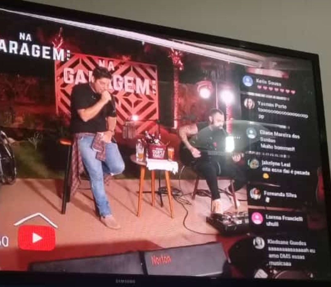 #LiveJeM aiii que deliciaaaaaaaa ver esses dois 🥰💛