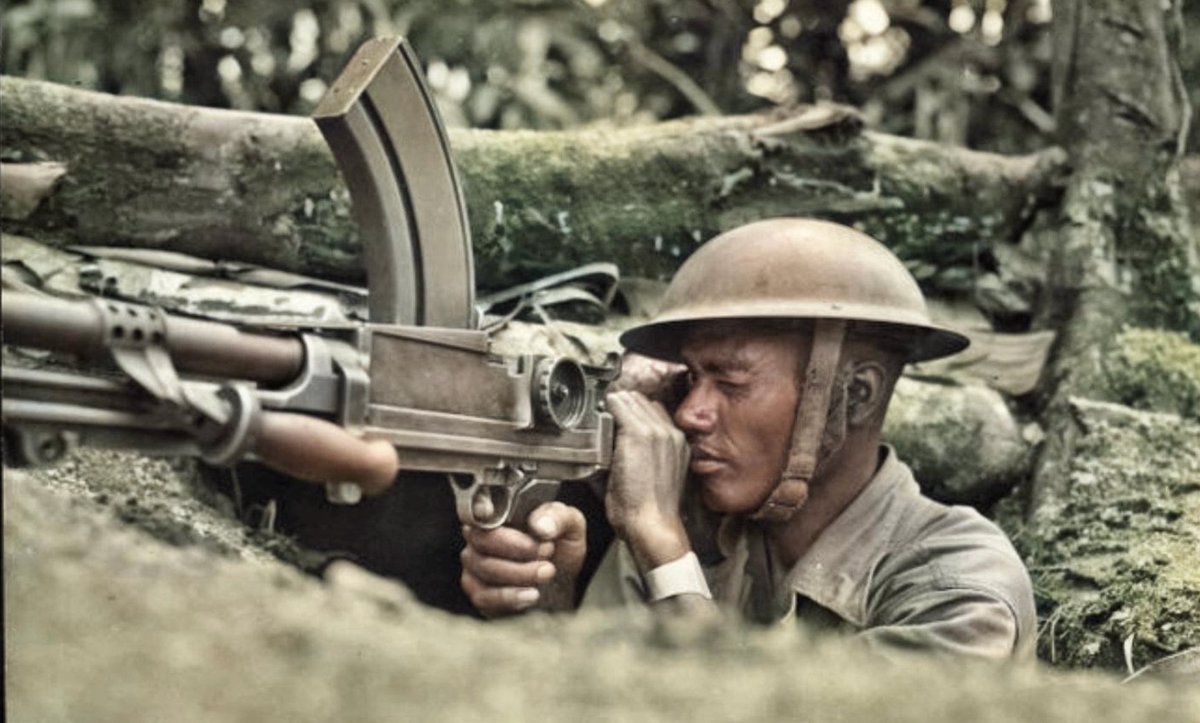 I've been spending a lot of time going through old photos and articles that the various museums and archives have put online. I'll post interesting ones as I find them. Fijian Brenn gunner with the NZ Expeditionary Force in Bougainville, WWII.