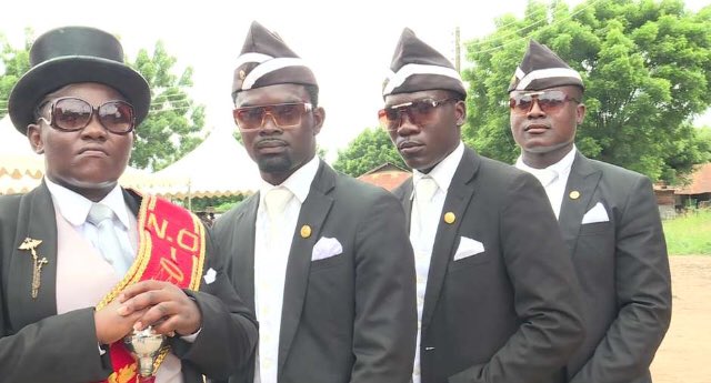 meme do caixão tweet media