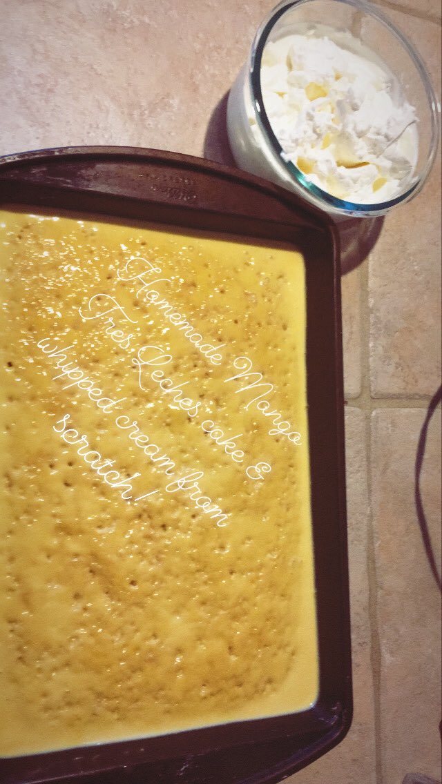 h_elisestewart's tweet photo. #CQJ Today I made a tres leches cake all by myself 😍😍 https://t.co/oWCY9ozkDj