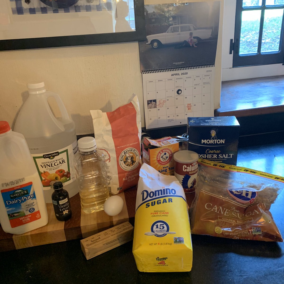 ChristinaTosi's tweet photo. #bakingclub day 13: milk, egg, butter, flour, sugar, light brown sugar, oil, baking powder, baking soda, salt, vanilla extract, vinegar - any guesses?!  TOMORROW 2pm EST INSTAGRAM LIVE https://t.co/jE0uU59iKJ