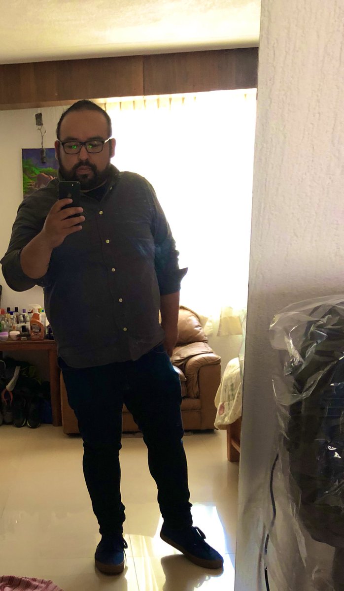 Es tan sexy! 😂🥺
<a href="/ozzydeth/">Alberto Segoviano</a> 

En un rato más, su programa favorito!