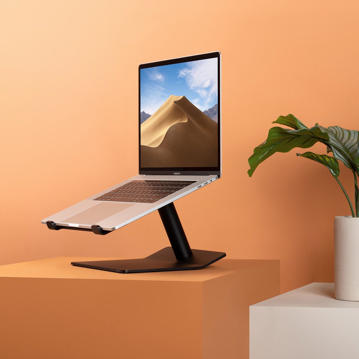 GOUPPERCASE's tweet photo. @GadgetFlow Ours looks pretty good and is really sturdy 🤔 https://t.co/iz5j3cvwtg