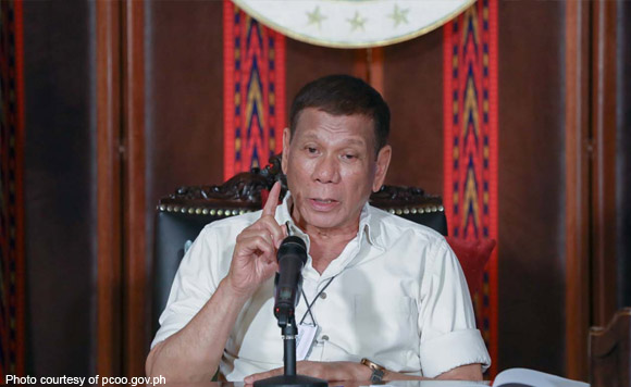 PolitikoWatch's tweet photo. Duterte reminds leftist groups: I will not hesitate my soldiers to shoot you
https://t.co/iIIsYwdQkU
@RTVMalacanang
@RRD_Davao
#leftistgroups
@john_carlo20 https://t.co/YnxTGyZjoh