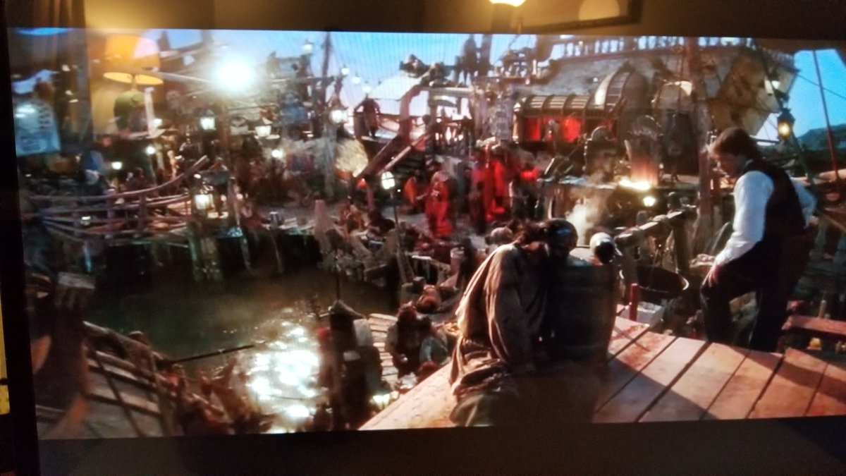 kvschaefer's tweet photo. Sorry y'all, I started watching Water World instead #hookrcb #getthatbooty https://t.co/D3xQBCfk8u
