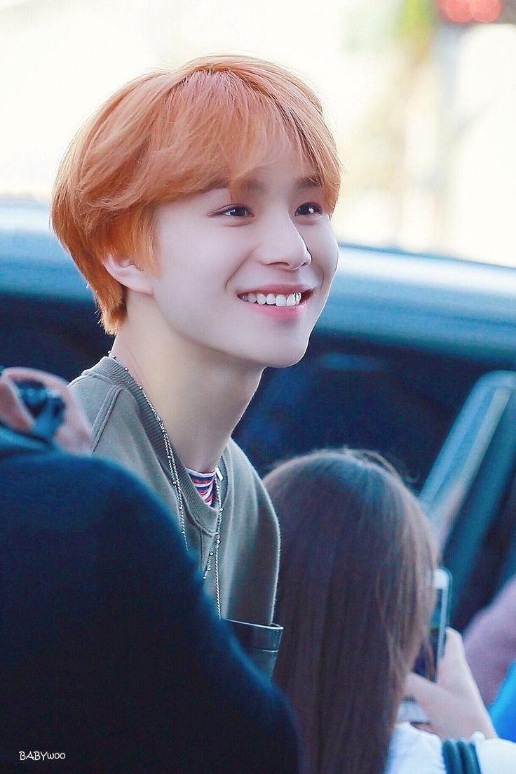 2. jungwoo look at how much his central incisors stick out i have enough energy to power a entire city ohmygod. the contrast between his long central incisors and his shorter outer incisors is absolutely beautiful. teeth are also round and would feel nice to be chewed on by