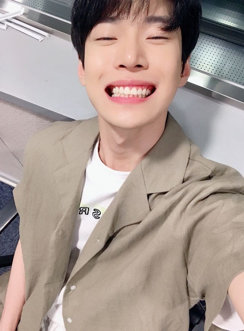 1. doyoung his teeth overlap nice. the amount of gum visible in his smile is incredible i love the way his teeth connect into his gum. his central incisors r sharp and straight while his outer incisors/canines/premolars are more round and cute and the contrast is comforting