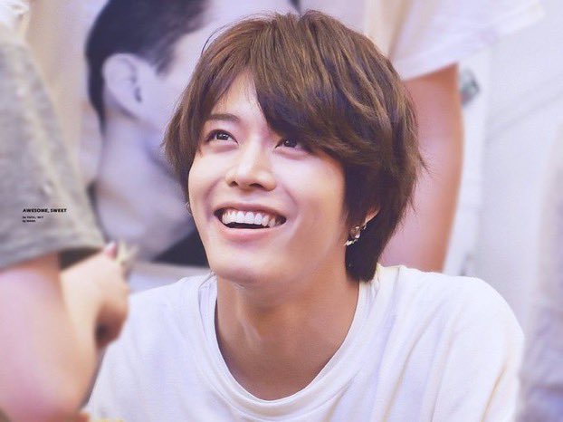 5. yuta his teeth are so long and nice ohmygod. all four of his incisors are straight and aligned and his canines are tilted towards his incisors which really highlights them and points out how perfect they are. i love how much his canines stand out where they’re in his gums