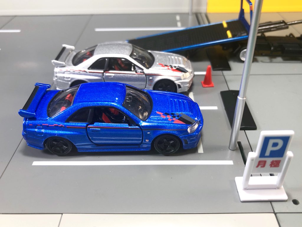 tomica premium r34