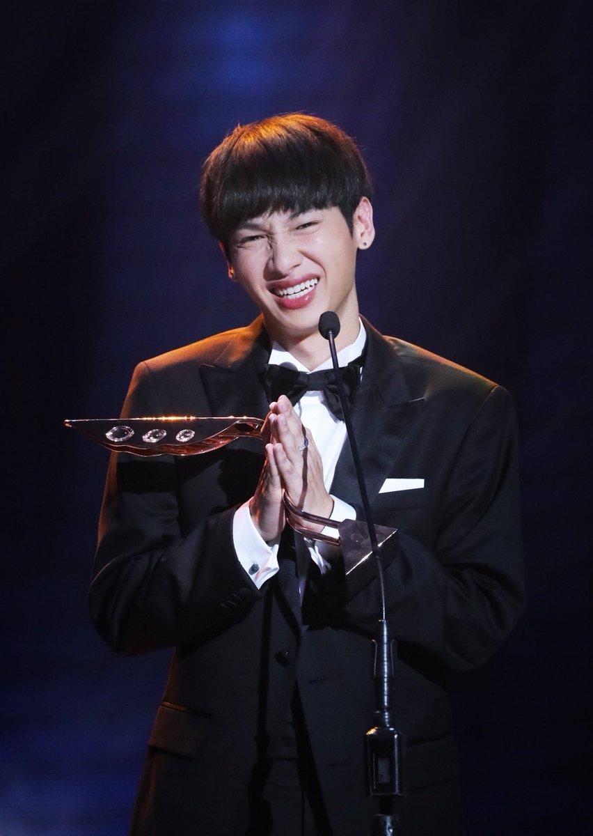 muziguaike's tweet photo. I don't know how long I have to wait before I have the opportunity to see you shine on the screen again. Your talents should not be buried.  You are the most outstanding actor in my heart.
#จีเอ็มเอ็มทีวีดีได้แค่นี้หรอ https://t.co/335DQi5B7O