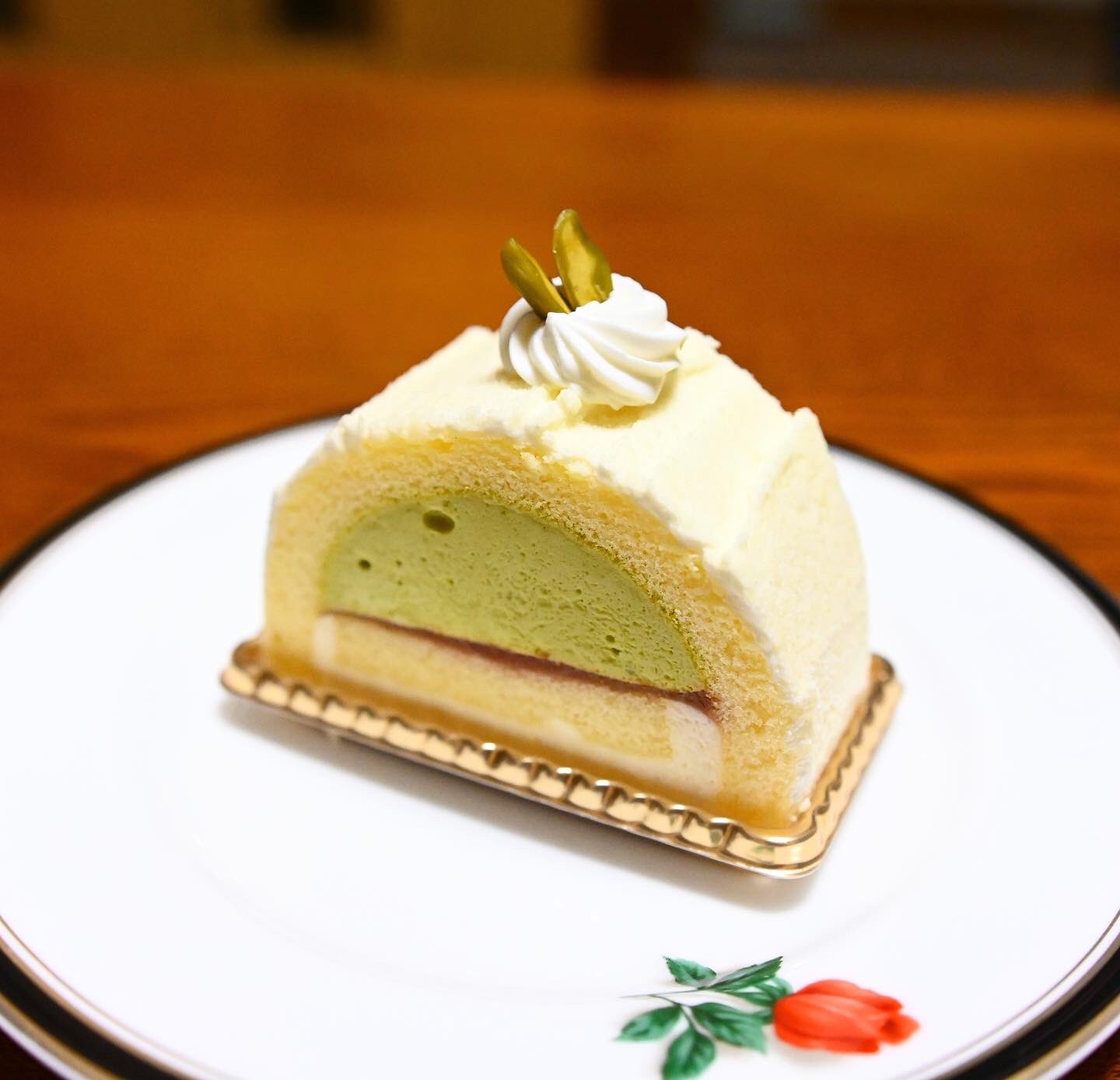 Sthkzn 三原堂本店 水天宮の交差点 和菓子と洋菓子両方作ってるお店 ピスタチオとチーズケーキを買ってきました 奇をてらわないシンプルさが良いですね 三原堂本店 チーズケーキ ピスタチオ スイーツ デザート 水天宮前 Miharado