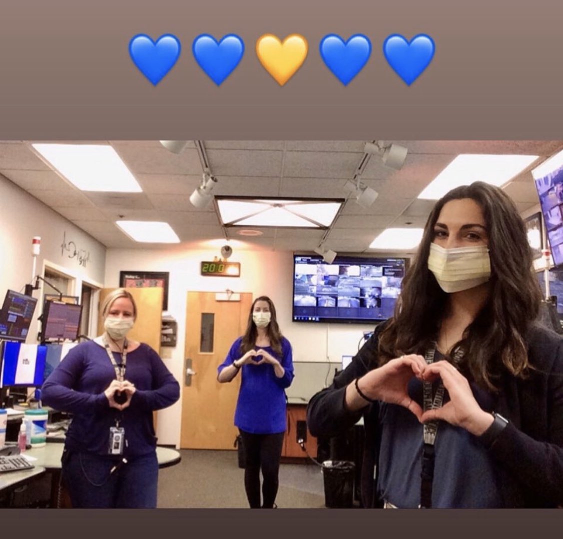 petaluma_police's tweet photo. Yesterday our Dispatchers wore #BlueForMarylou #ppddispatch #RIPMarylou #thinblueline #petalumapolice #santarosapolice #petalumaproud https://t.co/Xn2RHTU9Ui