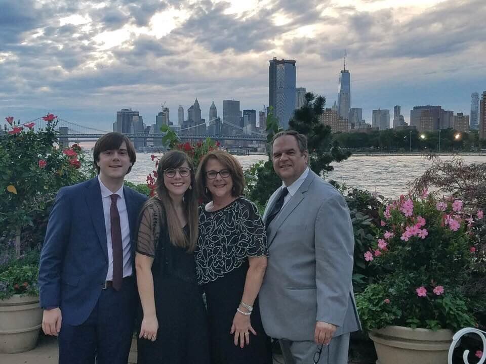 AllieSpillyards's tweet photo. A Grapevine man’s family is begging for those have recovered from #COVID19 to donate plasma as he continues to fight for his life. Watch @NBCDFW at 10. https://t.co/9DXCKfm8A6 https://t.co/ZTkHBo5r8E