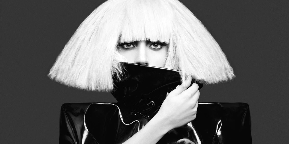 2009: Lady Gaga'Bad Romance' instantly became a career-defining hit and arguably the highlight of pop music for the year to follow. 2009 was the breakthrough for one of the most impactful pop stars of all time with other countless hits like 'Papparazi', 'LoveGame', and more.