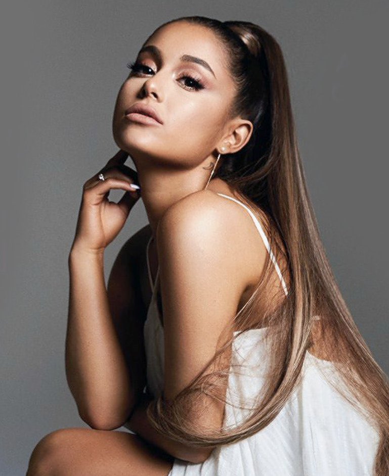 2019: Ariana GrandeThe pop superstar took the charts by storm with her fifth album 'thank u, next' which broke streaming records previously held by artists like Drake.Ariana became the first woman & solo act of all time to simultaneously hold the Top 3 of the Hot 100.