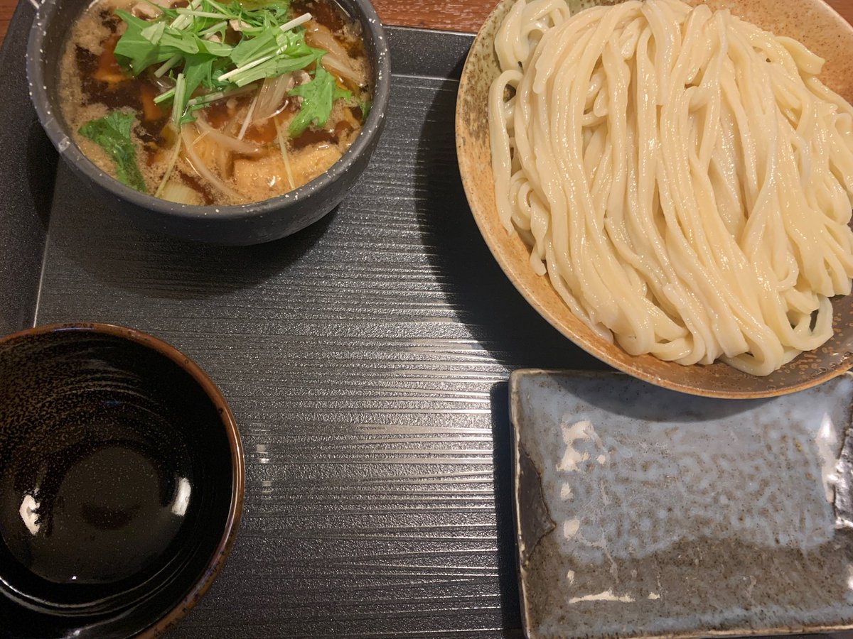 【竹國　持ち帰りあります】

うどんの竹國さんも、お持ち帰りあります！
肉汁・鳥汁・カレー汁から選べますよ〜✨

住所: 〒350-1171 埼玉県川越市大字池辺１０−１
電話番号:049-265-7566