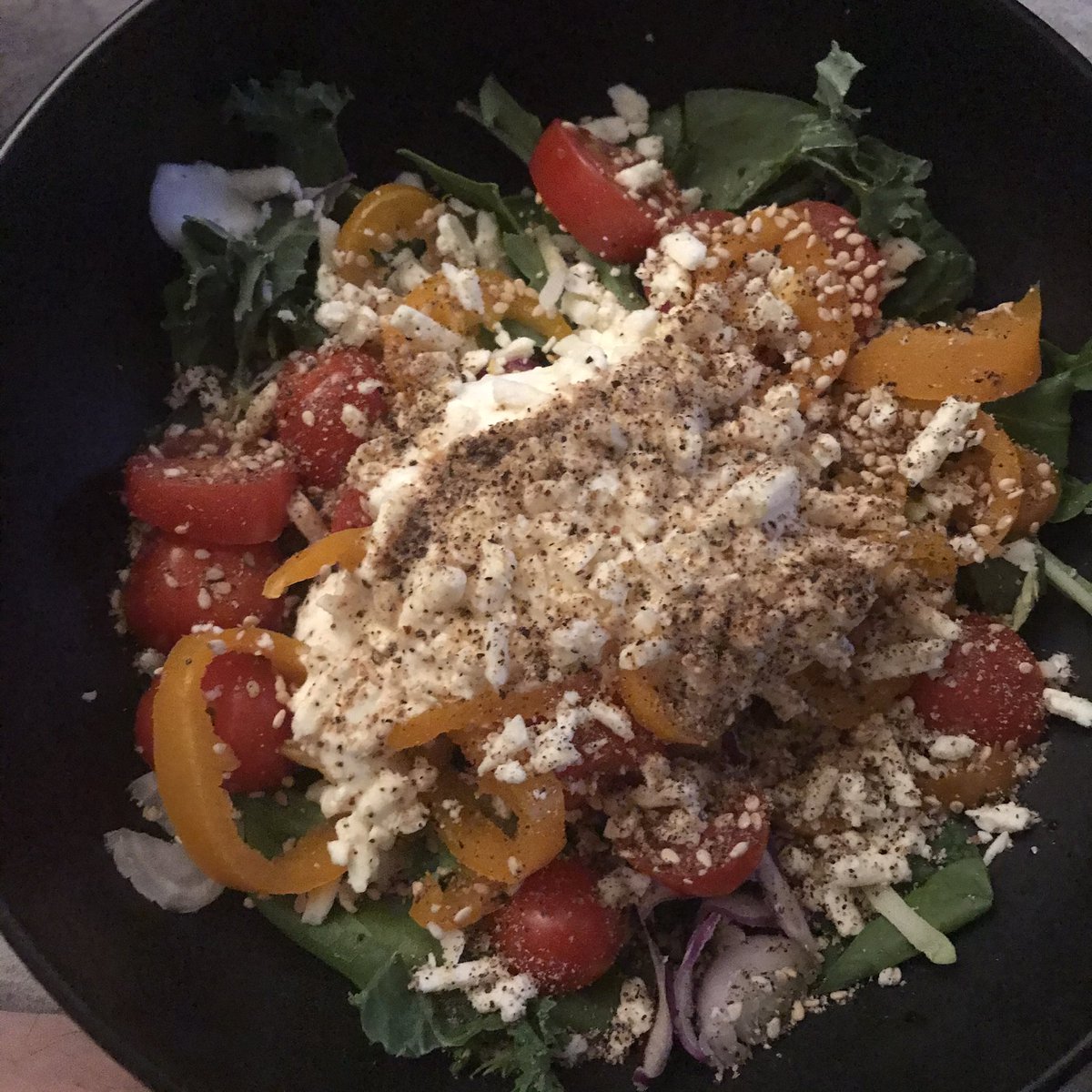 SixCakesChicken's tweet photo. Salad days https://t.co/1rBhPmbtpA