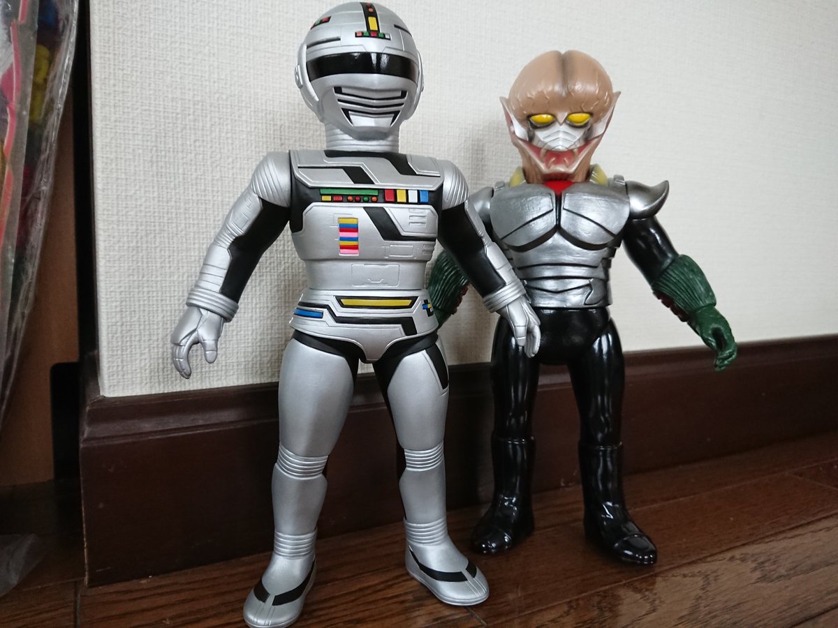 三楽 A Twitter メディコムに昨年10月に注文した宇宙刑事ギャバンとダブルマンのレトロソフビが届いた 当初は1月下旬発送予定だったが まぁいつものことだから 三楽 A Twitter メディコムに昨年10月に注文した宇宙刑事ギャバンとダブルマンのレトロソフビが届いた 当初は1月下旬発送予定だったが まぁいつものことだから