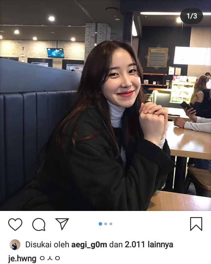 She reposted minju picture without her permissions . This is the photo that she took from minju. CRAZY GIRL