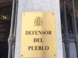 AbatiPenal's tweet photo. Catedráticos, ex jueces y abogados acabamos de presentar una queja al Defensor del Pueblo por extralimitación del estado de alarma.
Manifestamos la suspensión -no modulación-de derechos fundamentales y la ilegalidad de bastante normativa promulgada bajo el estado de alarma. https://t.co/AkvxzTIMB4
