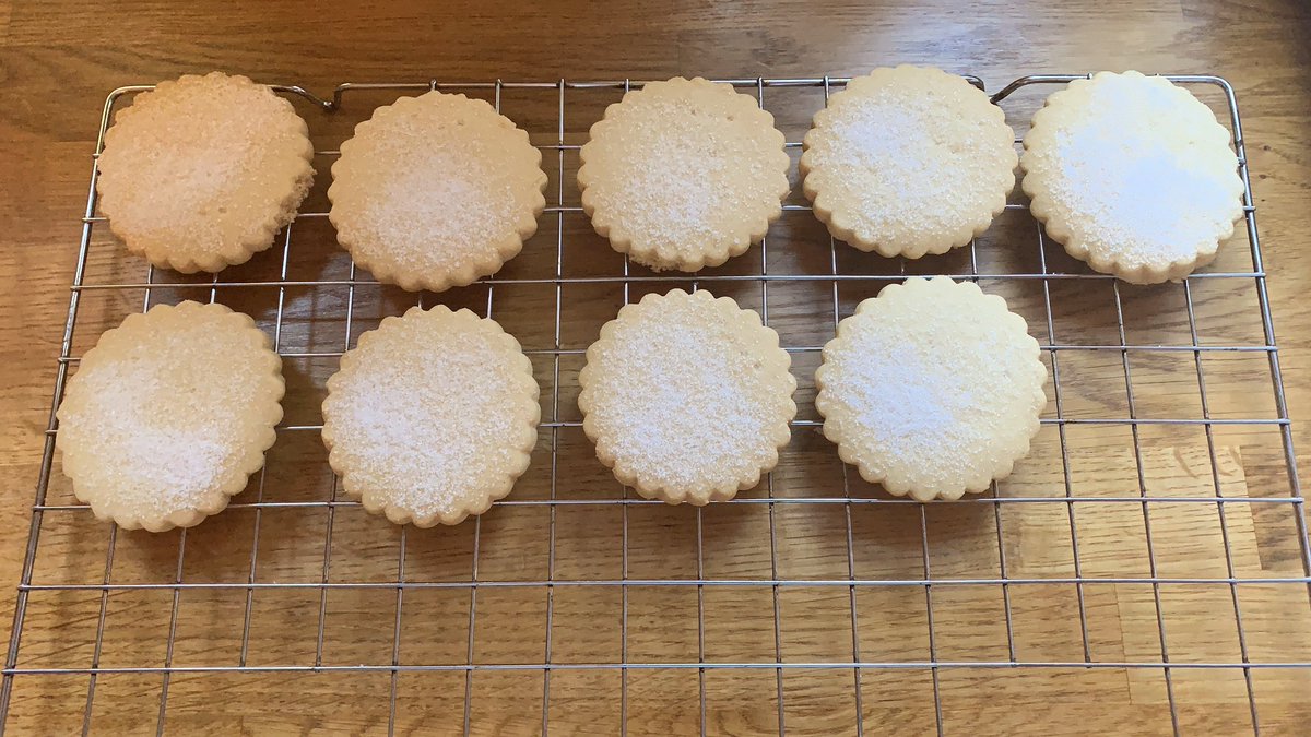 Leisha_Lou's tweet photo. The team are getting treats tomorrow! We don’t just look after our families, we look after each other too #hartlepool #strathmorehouse #teamstrath #keyworkers #ilovemyteam @CoopFuneralcare @dannylaughton @luke_tones @Ste305 ❤️ #itswhatwedo https://t.co/Fc0zq79Nic