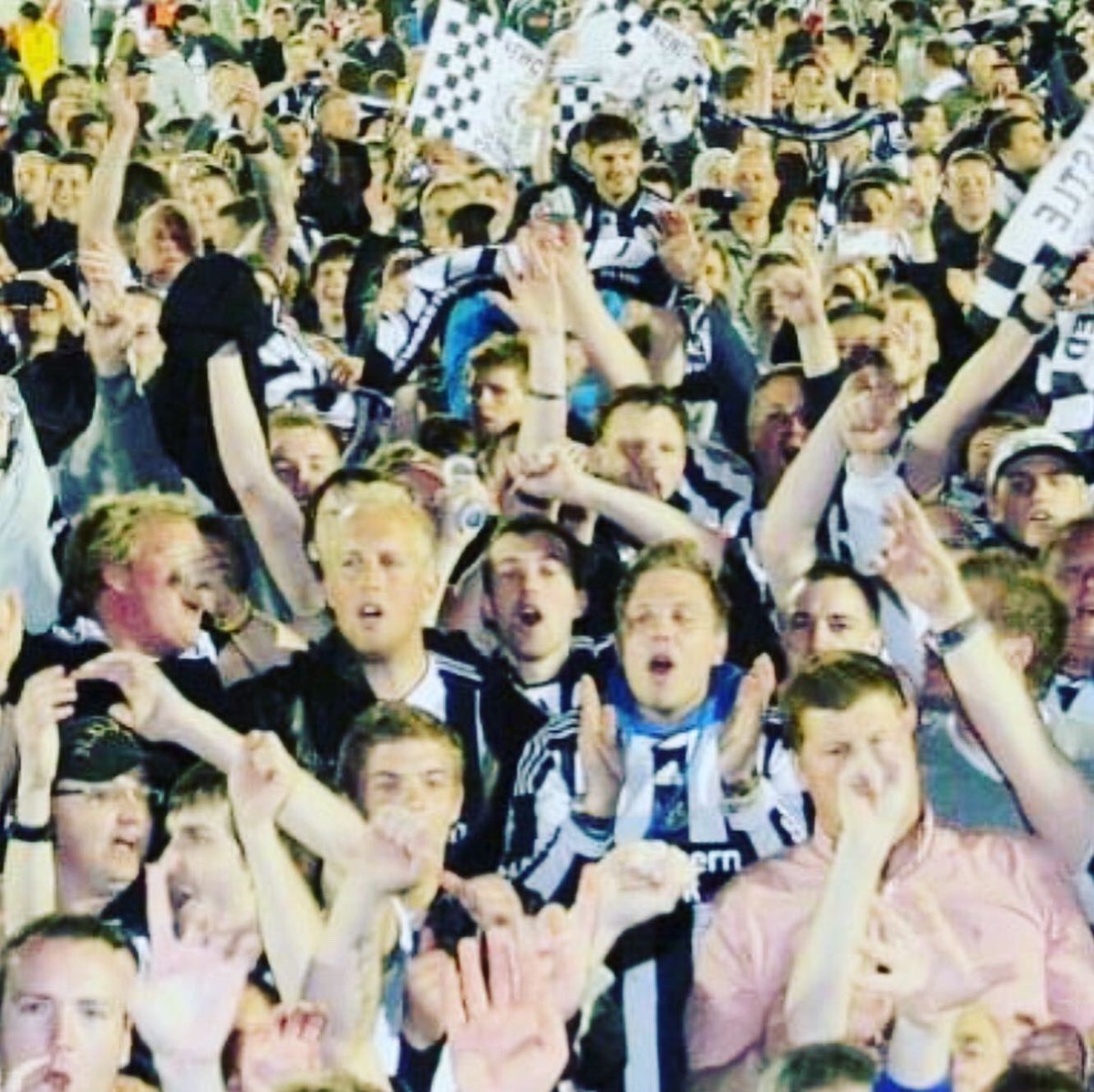 10 years ago today we celebrated winning the championship down in Plymouth. <a href="/ChronicleNUFC/">The Chronicle</a> <a href="/NewcastleFansTV/">Newcastle Fans TV</a>