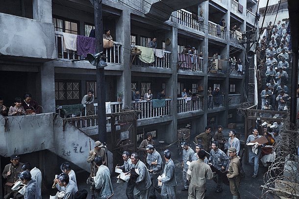 bslj_'s tweet photo. The Battleship Island

 تدور احداثه عن قصة حقيقه ، 400 شخص يخاطرون بيحياتهم للهرب من جزيره اجبروا على العمل فيها!؟

فلم متعووب عليه من ناحية التصوير والمؤثرات والقصة حقيقية الي ما تابعه راحت عليه فيلم يشدك👌🏻🔥😍

[ تابعني لان حسابي برايفت غالبًا ] https://t.co/VYqbOBRsyl